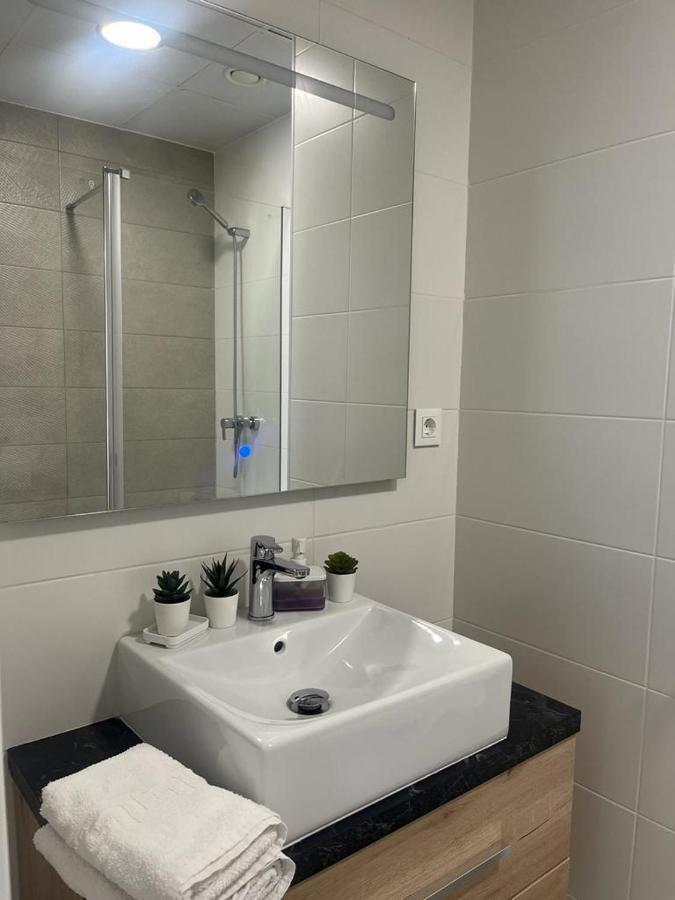 Love Rent4 Malaga Loft ภายนอก รูปภาพ